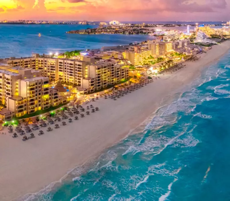 Conheça os hotéis e resorts Grand Palladium Resort em Punta Cana ou Cancún no Caribe.