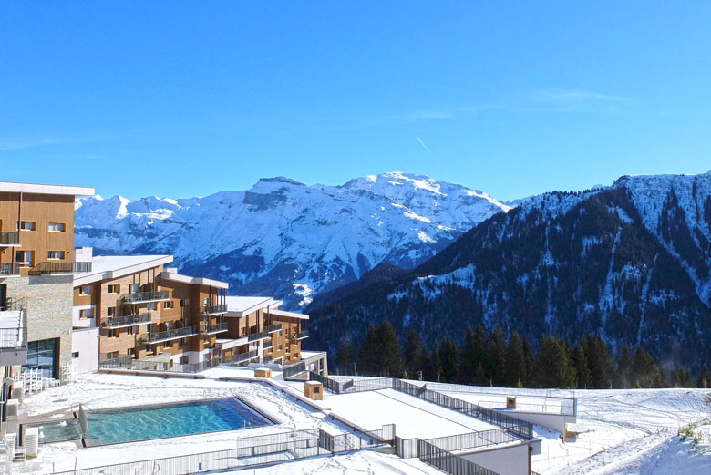 Villages de Neve na Europa, EUA e Canadá